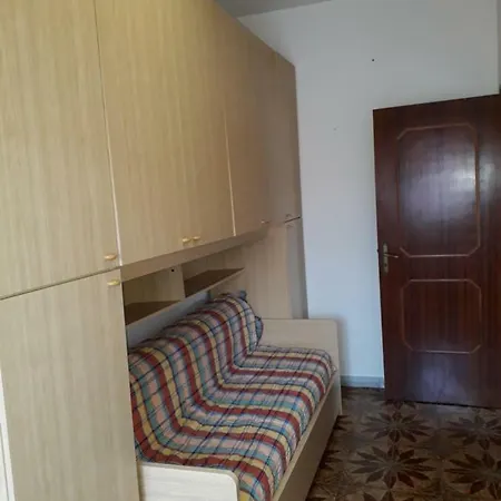 Gino's House *